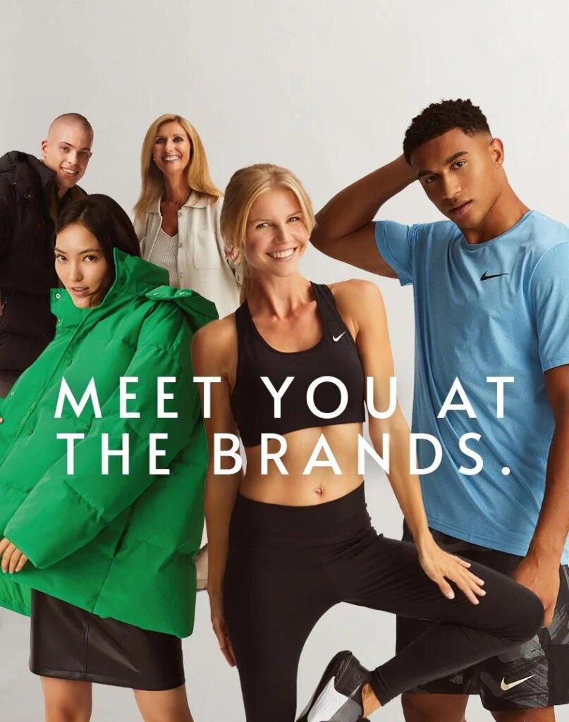 Models posieren mit Sportbekleidung bei einem Fotoshooting für Reischmann, Kampagne 'Meet you at the brands'